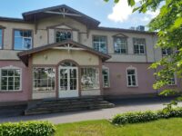 Emmaste mõis