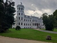 Puurmani loss Põltsamaa vallas Jõgeva maakonnas 2023. aasta suvel