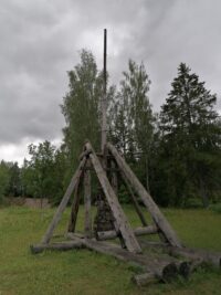 Varbola linnuse sisehoov Raplamaal 2023. aasta suvel